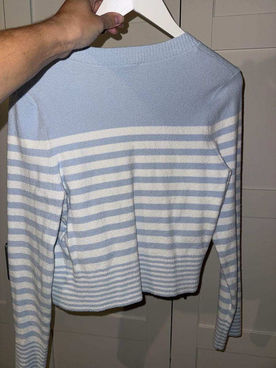 Sandro Giacche: Schöne Blaue Strickjacke von Sandro  – Usato da Bottmingen venduto da Itsclaire 1