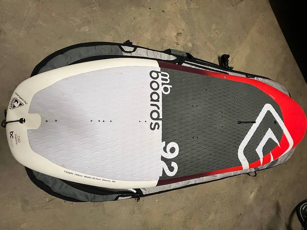 Tavole da surf e di nuoto: Planche de Wing foil - MB - Basilisk 92 - année 2023 – Usato da Genève venduto da nascamarc01 3