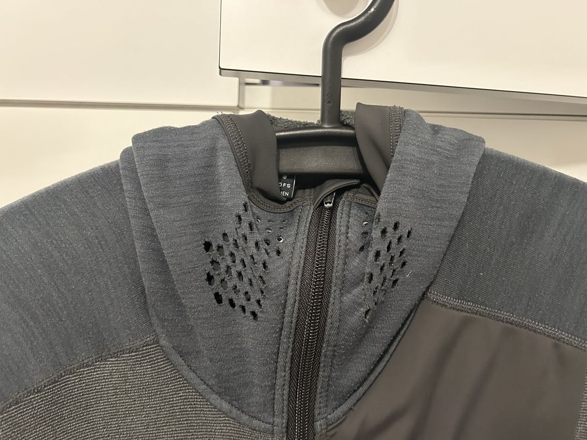 Haglöfs Maglioni & Felpe: Haglöfs Mid Hoody – Usato da Küssnacht am Rigi venduto da silvretta13 2
