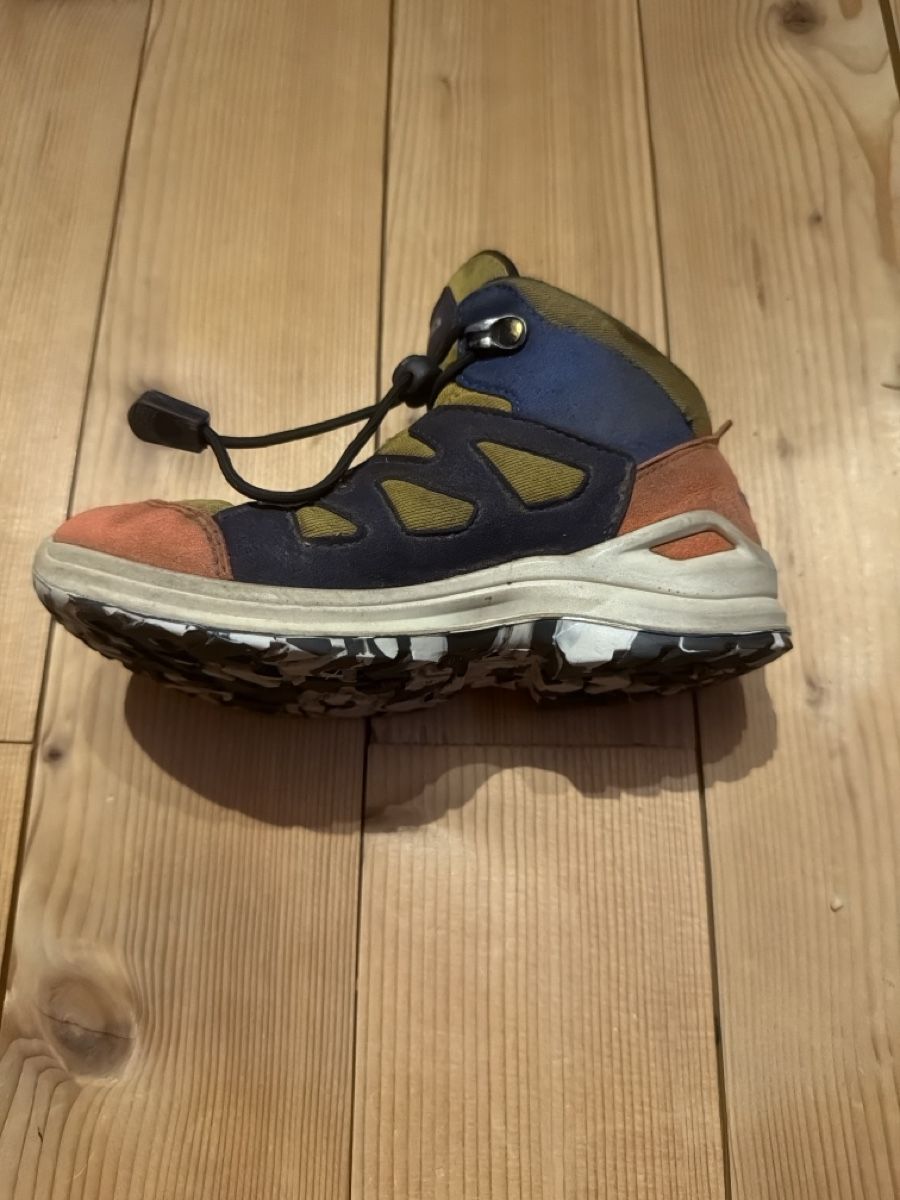 Lowa Scarpe per ragazzi: namuk Trekkingschuhe Grösse 30 – Usato da Nänikon venduto da broug 2