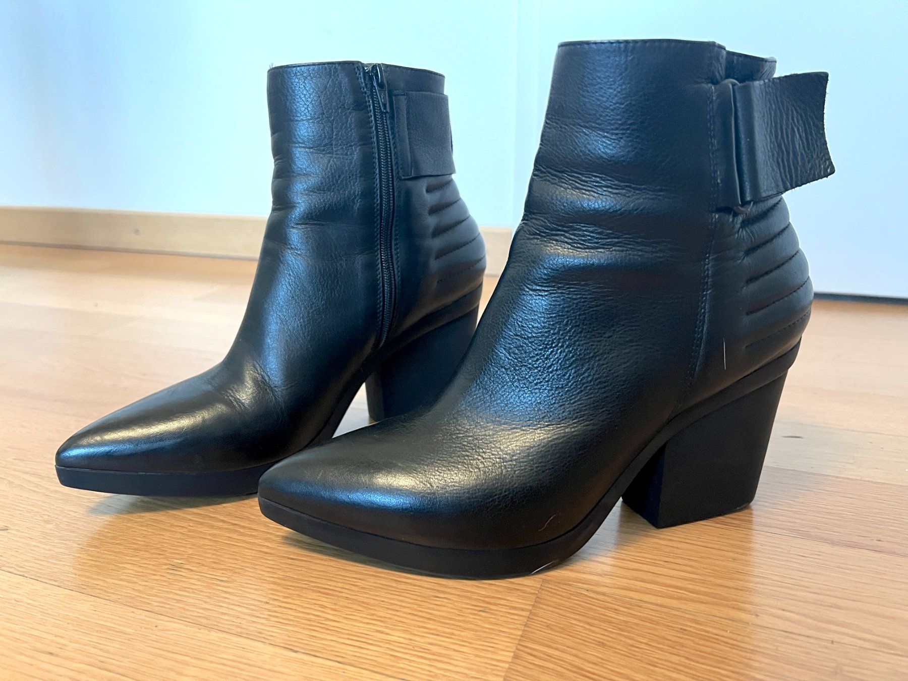 Vic Matié Scarpe da donna: Coole Ankle Boots von Vic Matie Gr. 39 – Usato da Binningen venduto da criss-cross 1