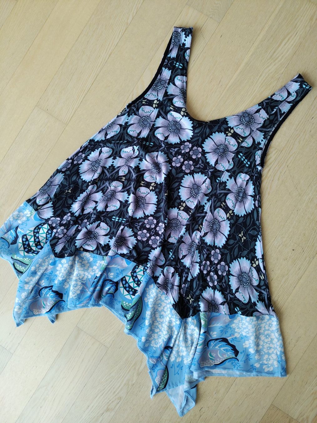 Desigual Tuniche: Desigual Tunika Blau Bunt Taille XS – Usato da Buchrain venduto da QueenyHE51 7