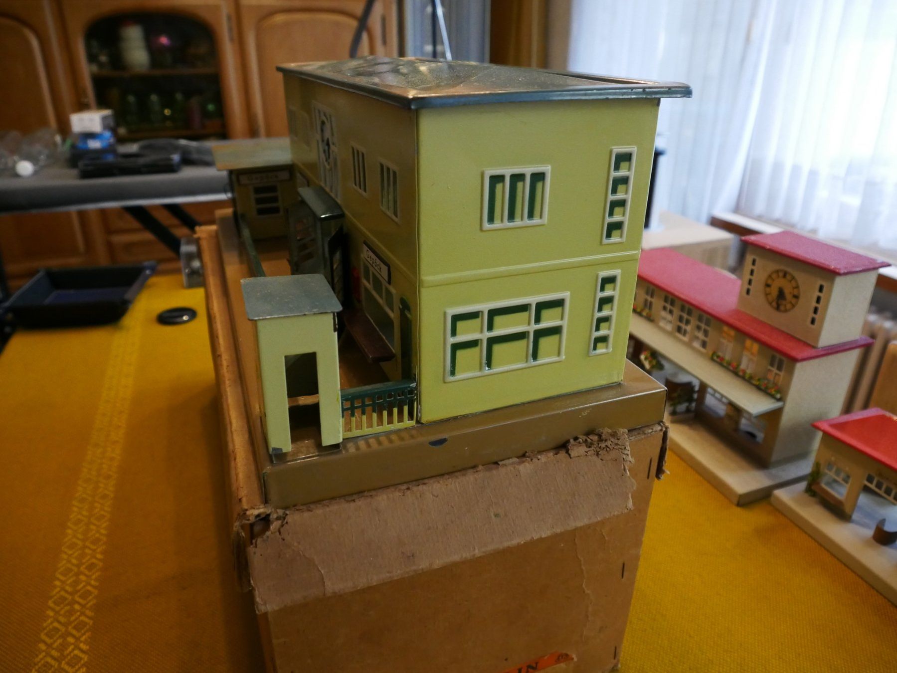 Märklin Modellini di ferrovie: Märklin Bahnhof 2002 B – Usato da Gränichen venduto da iknow 5