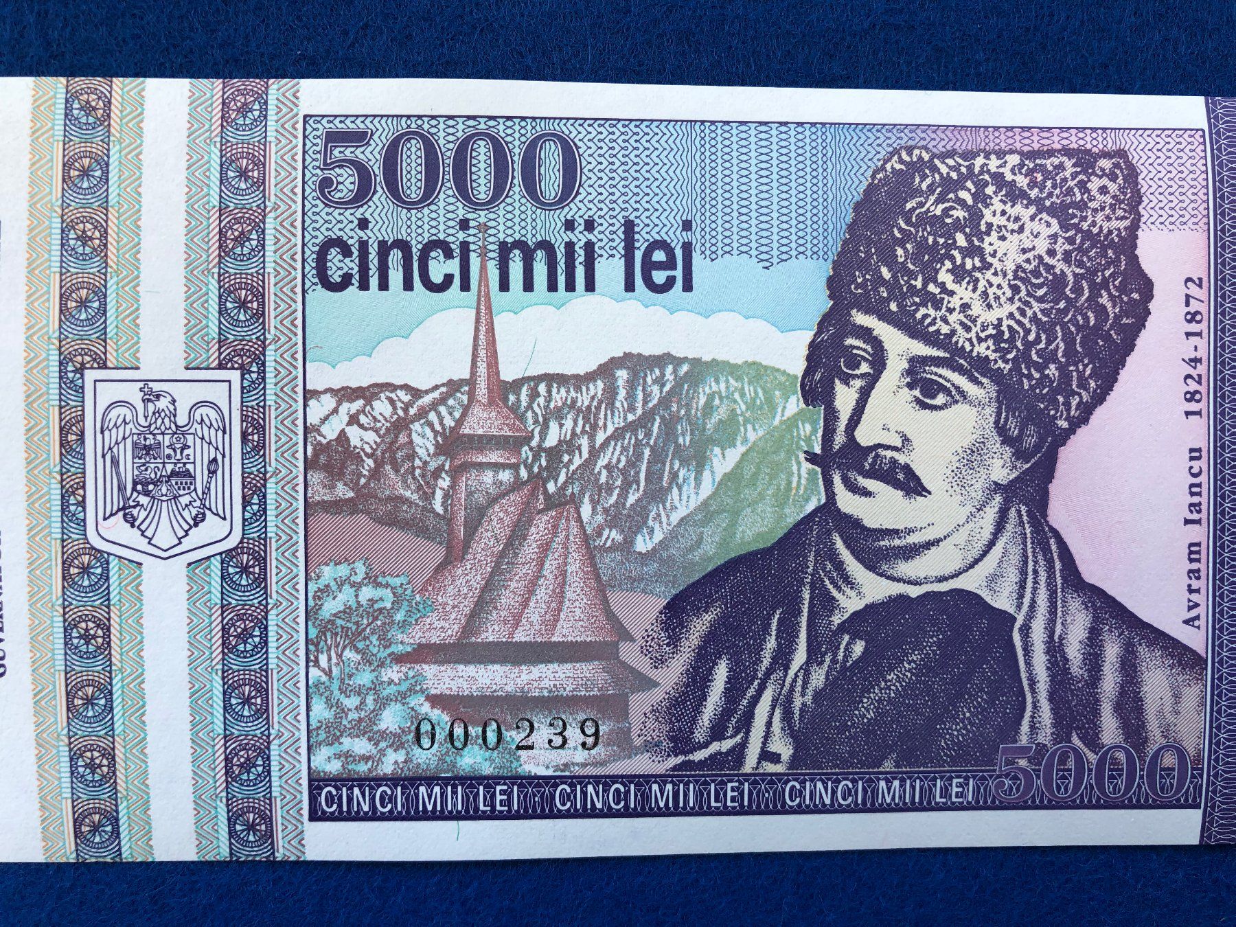 Banconote: *** Note Nr. 239 *** Romania - Rumänien - 5000 Lei UNC – Nuovo e nell'imballaggio originale da Pfäffikon SZ venduto da Sieben77 4