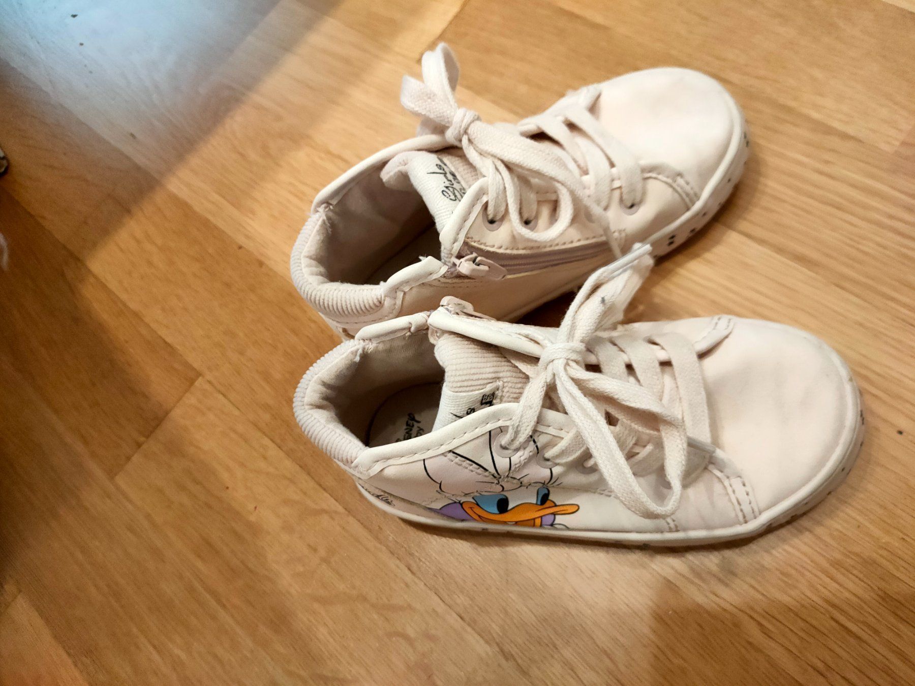Zara Scarpe per ragazze: Schuhe von Zara Grösse 25 – Usato da Regensdorf venduto da Donaldduck0907