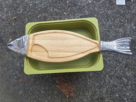 Originelle Fisch-Schneidebrett mit Metallgriff 