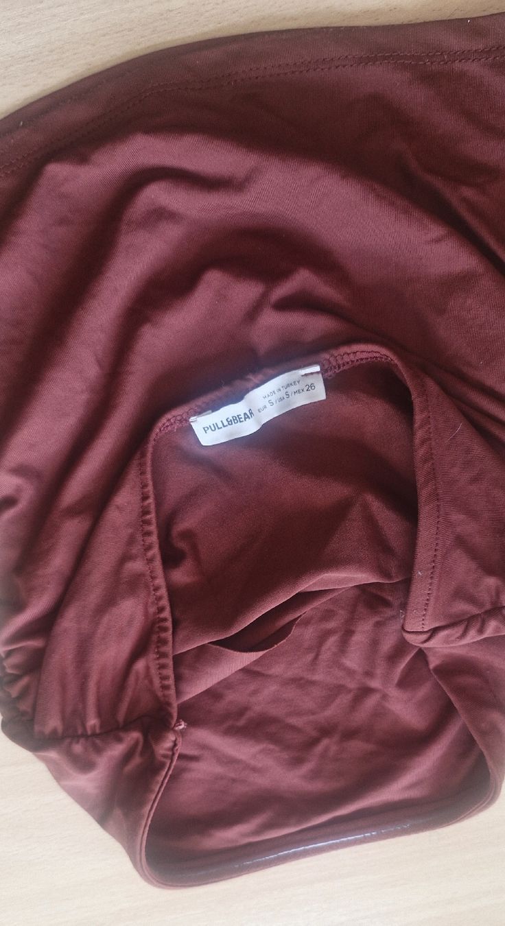 Pull&Bear Top: Pull&Bear Bandeau Damen Top Bordeaux Grösse S – Usato da Wohlen b. Bern venduto da lau_7vcp 2