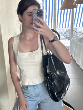 Schwarze Leder Handtasche mit Kette