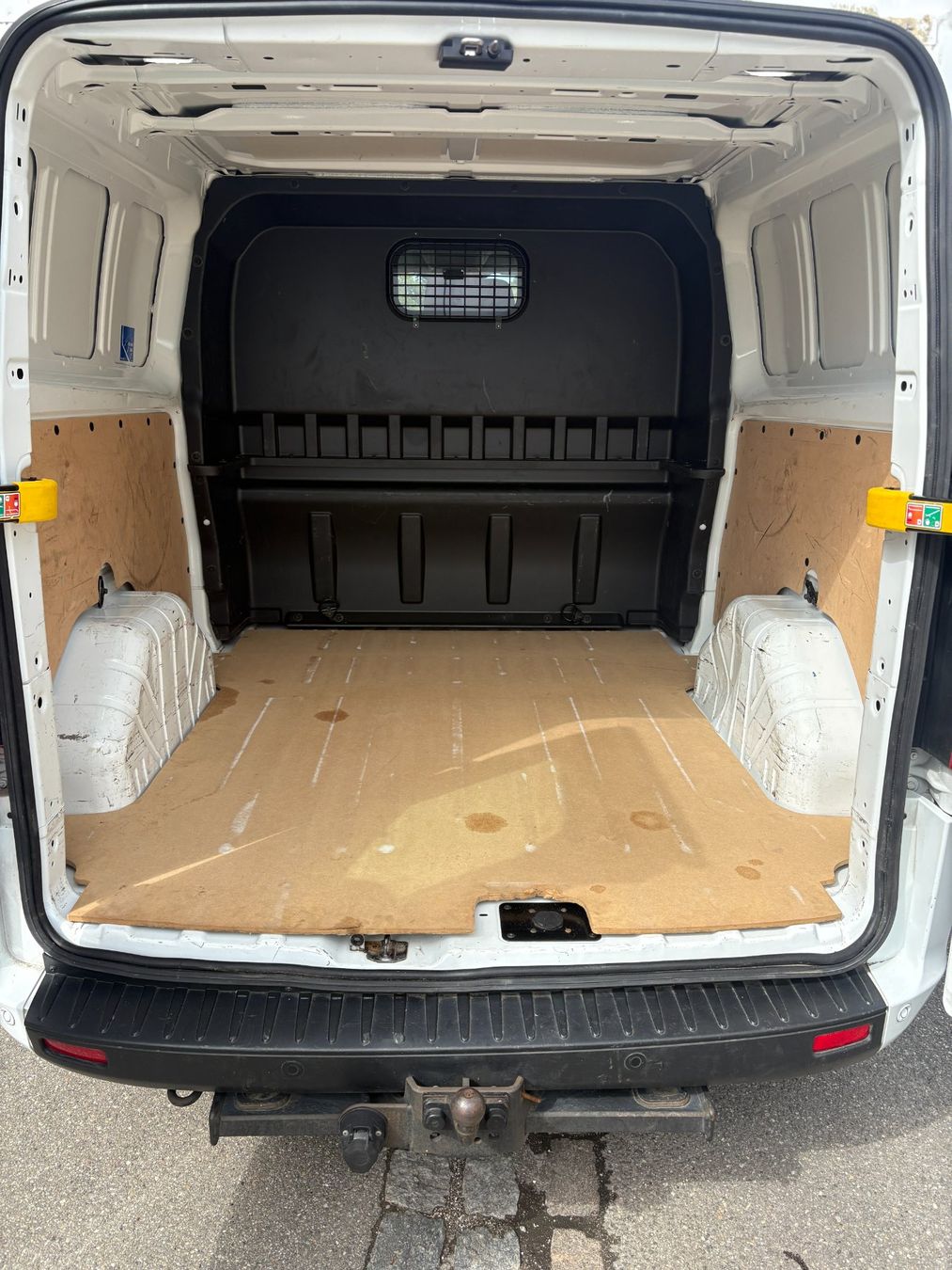 Ford Veicoli commerciali: FORD TRANSIT Custom 6 Plätze 170 PS – Usato da Wangen b. Olten venduto da Hba2 4