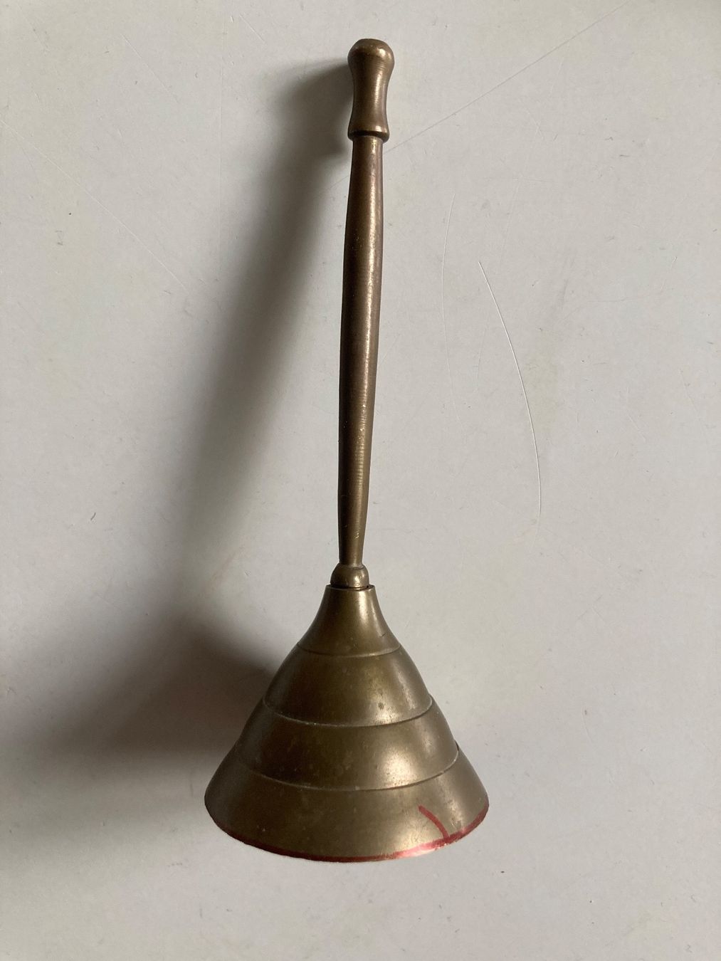 Campanacci mucche: Kleine Tischglocke aus Messing – Usato da Zürich venduto da Chaeffeler