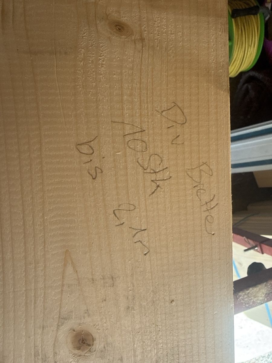 Articoli in legno: Diverse holzbretter – Usato da Langnau i. E. venduto da Acrjl 1
