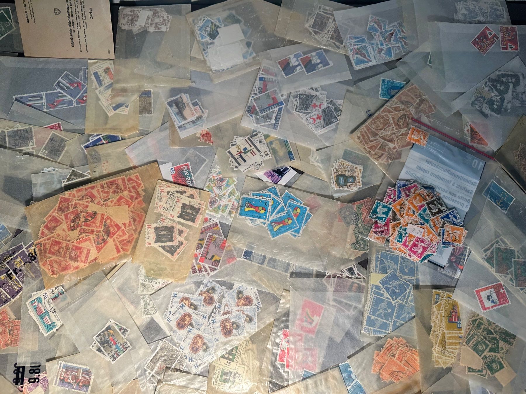 Tous les timbres: Briefmarkensammlung Tüten – D'occasion à Stettfurt par 2442 2