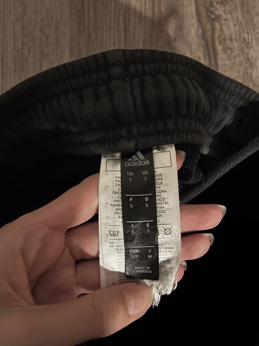 Real Madrid Hosen: Real Madrid Trainerhose – Neu (gemäss Beschreibung) aus Bäretswil von lau_cd98 1