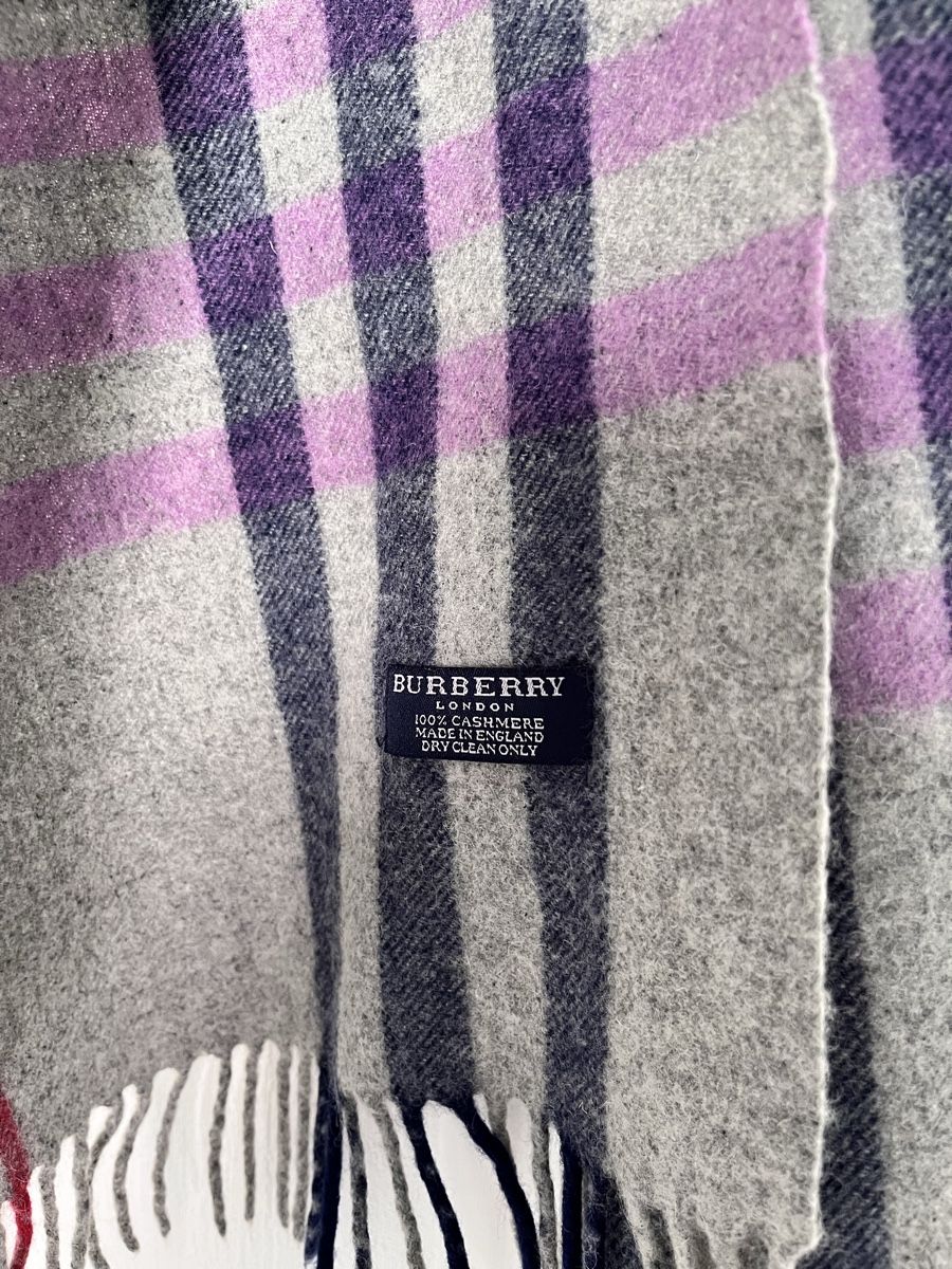 Burberry Foulards, Tücher & Schals: Burberry Cashmere Scarf  – Gebraucht aus Lausanne von Danash 3