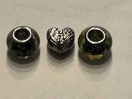 3 Charms Herz mit Flügel & 2 Glasperlen