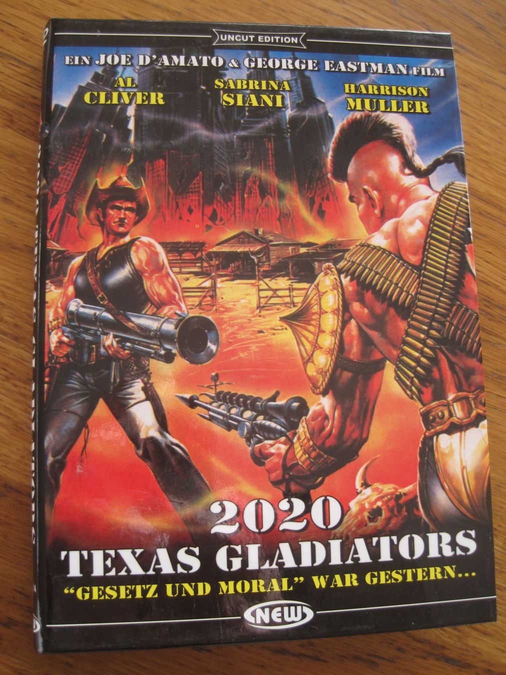 Tutti i DVDs: 2020 Texas Gladiators Kleine Hartbox  DVD – Usato da Gossau SG venduto da Noryflory