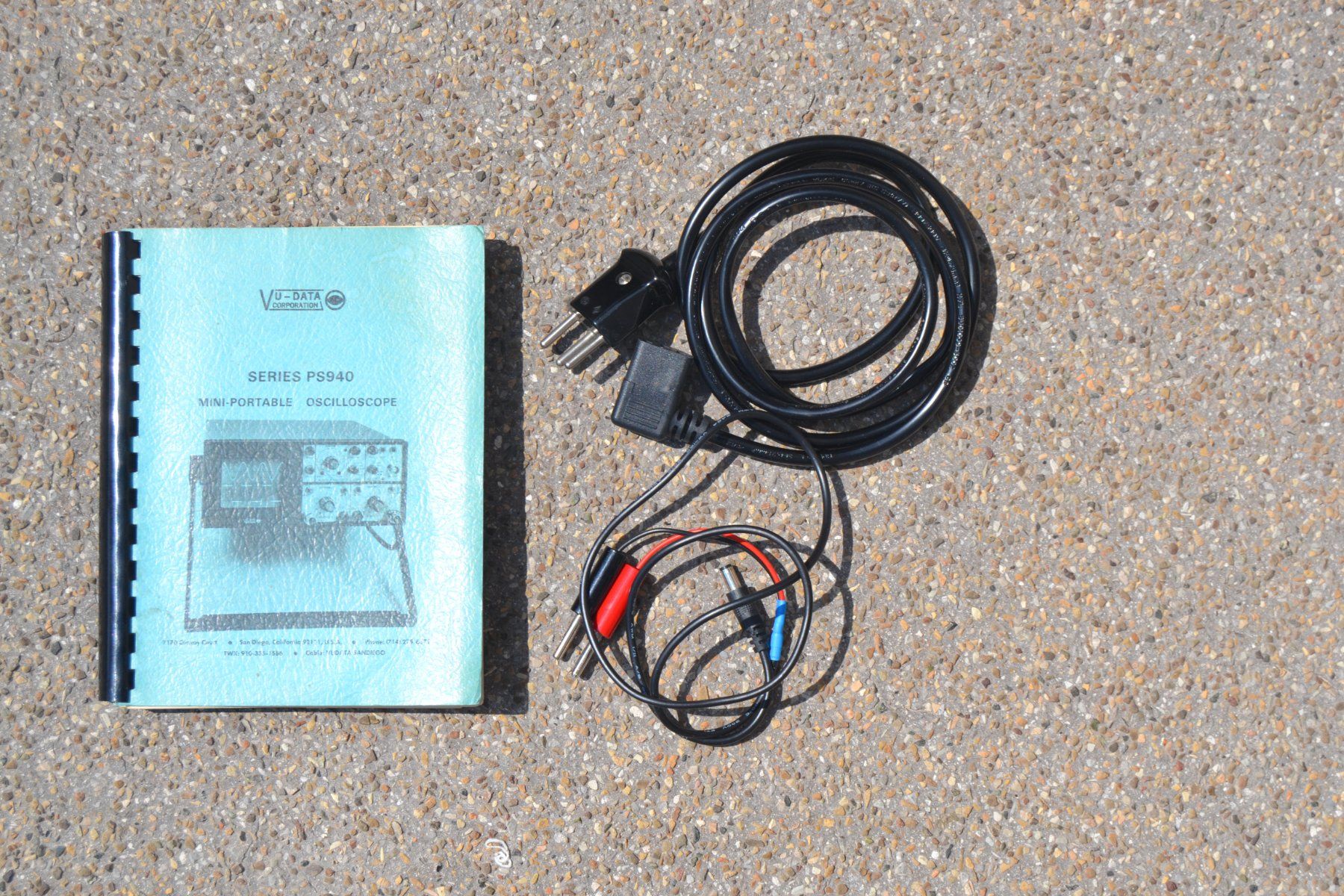 Misurare: MINI-PORTABLE Oscilloscope von Vu-Data Model PS 940  20MHz – Usato da Wil SG venduto da fanofrio 3