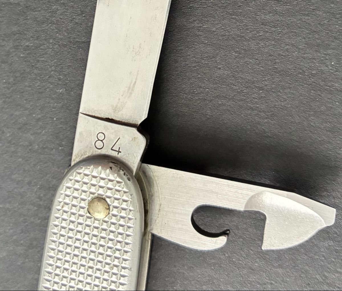 Schweizer Armee Coltelli tascabile: Sackmesser Militär 1984 – Usato da Gutenswil venduto da Antiques77 1
