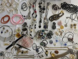 Schmuck Lot