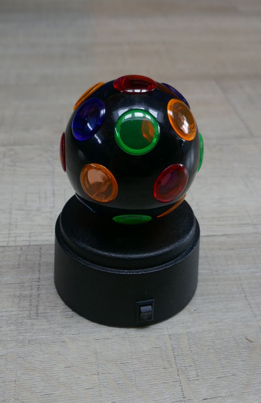 Spielzeuge: Discokugel klein 10 cm hoch – Gebraucht aus Port von uzuku
