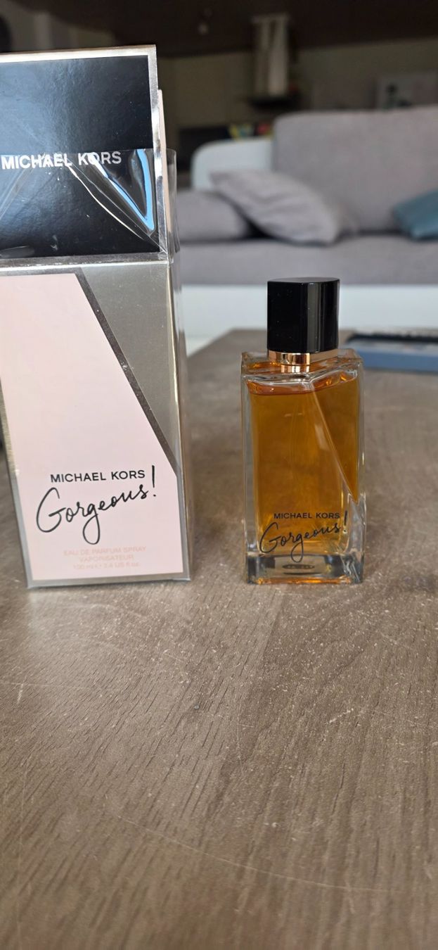 Michael Kors Parfum & Eau de Toilette: Eau de Parfum Michael Kors Gorgeous 100ml – Neu und originalverpackt aus Ste-Croix von kar_9x7w