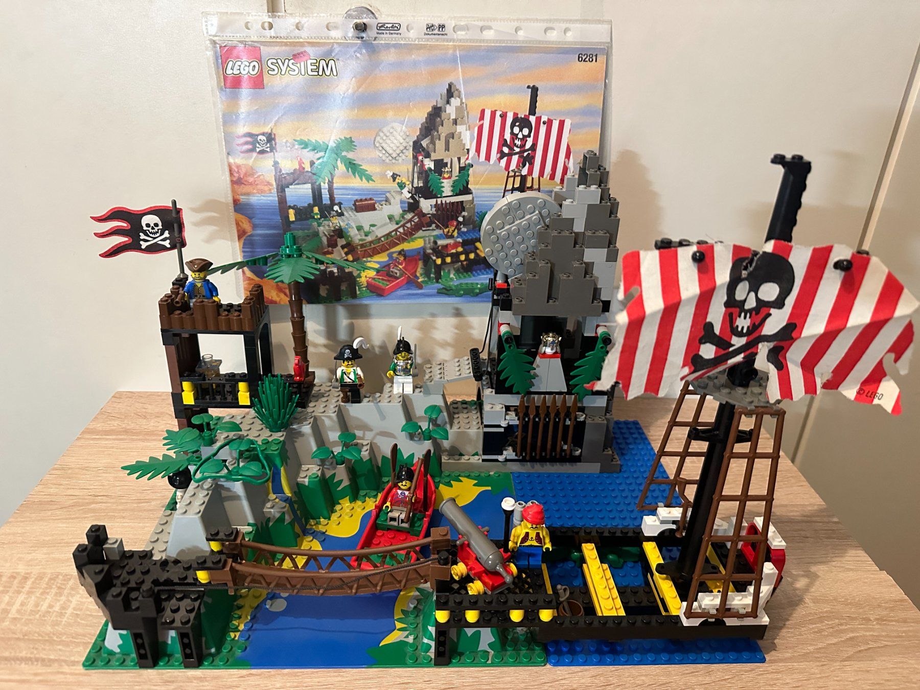 Lego Kit di costruzioni: LEGO Piraten 6281 Pirates Perilous Pitfall – Usato da Basel venduto da Don-Angel