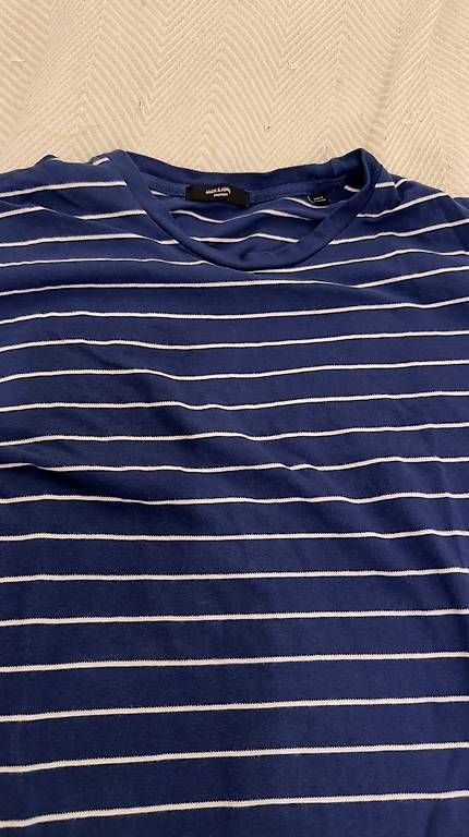 T-shirts: Jack Jones Shirt  – D'occasion à Brunnen par sea_c7bm 1