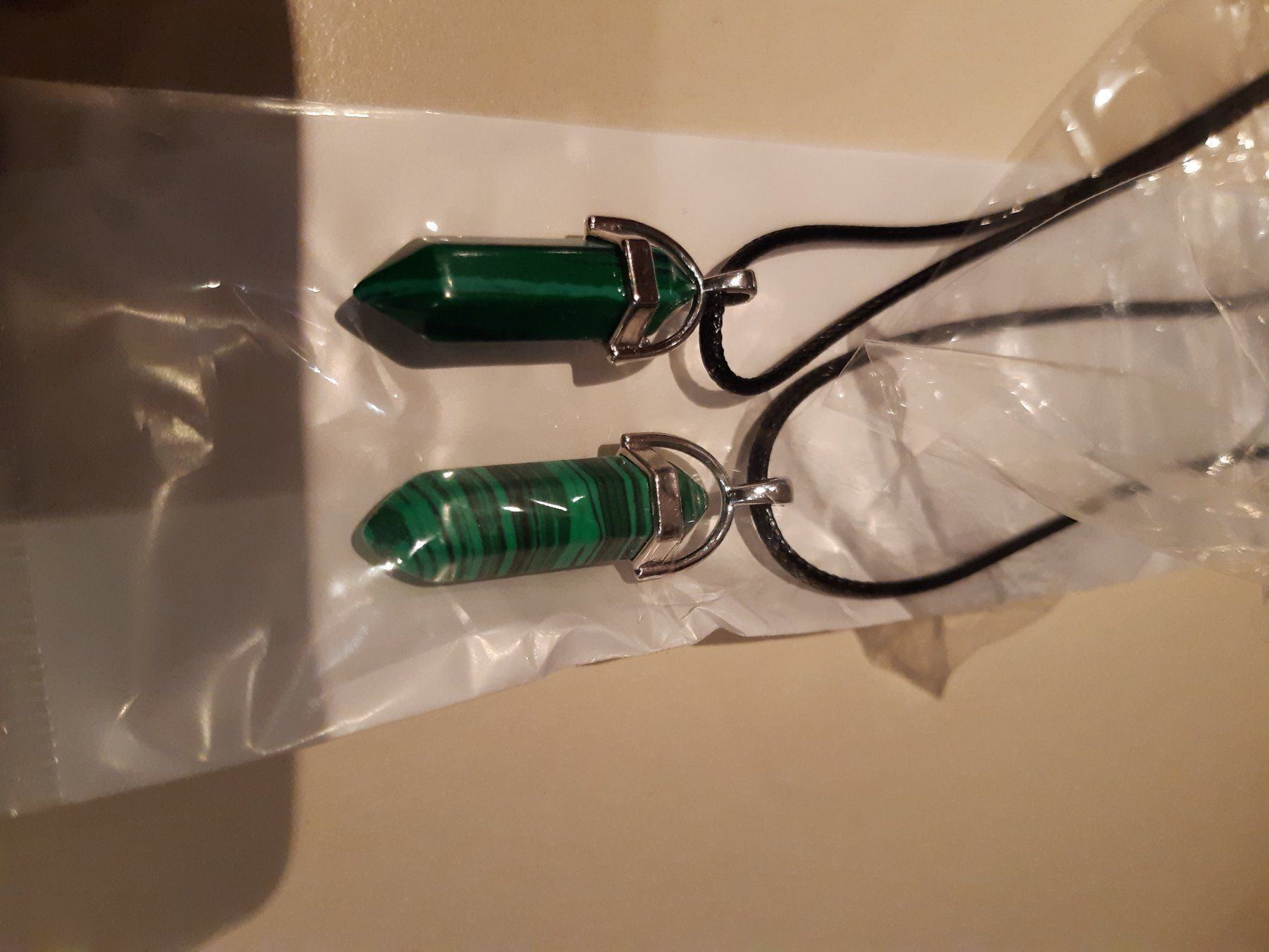 Ketten: Grüner achat an Lederband – Neu und originalverpackt aus Ibach von fantasyfashion 2