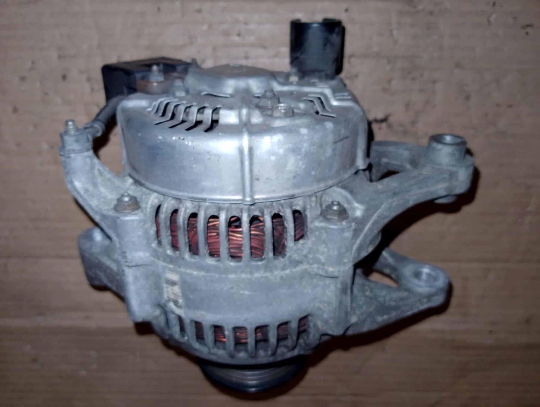 Tutti pezzi di ricambio auto: Alternator  Jeep Dodge 93-98 – Usato da Niedergösgen venduto da usc_tt5r 1