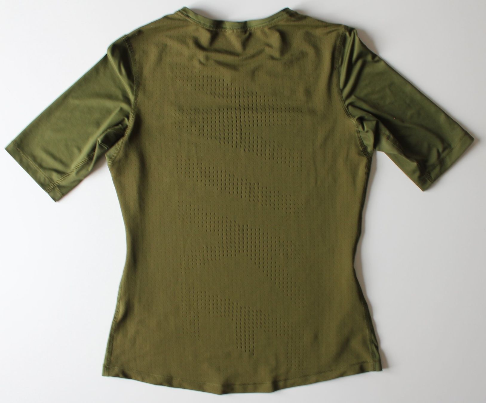 Nike T-shirt: T-shirt Nike Pro vert t. env. S – Usato da Peseux venduto da Gilloss 3