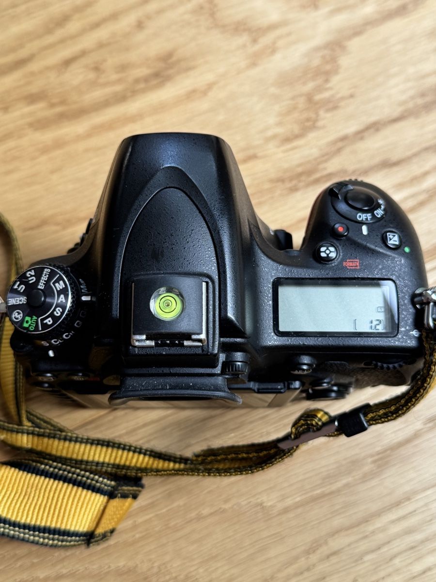 Nikon Fotocamera: Nikon Ausrüstung – Usato da Langnau am Albis venduto da belkone 9