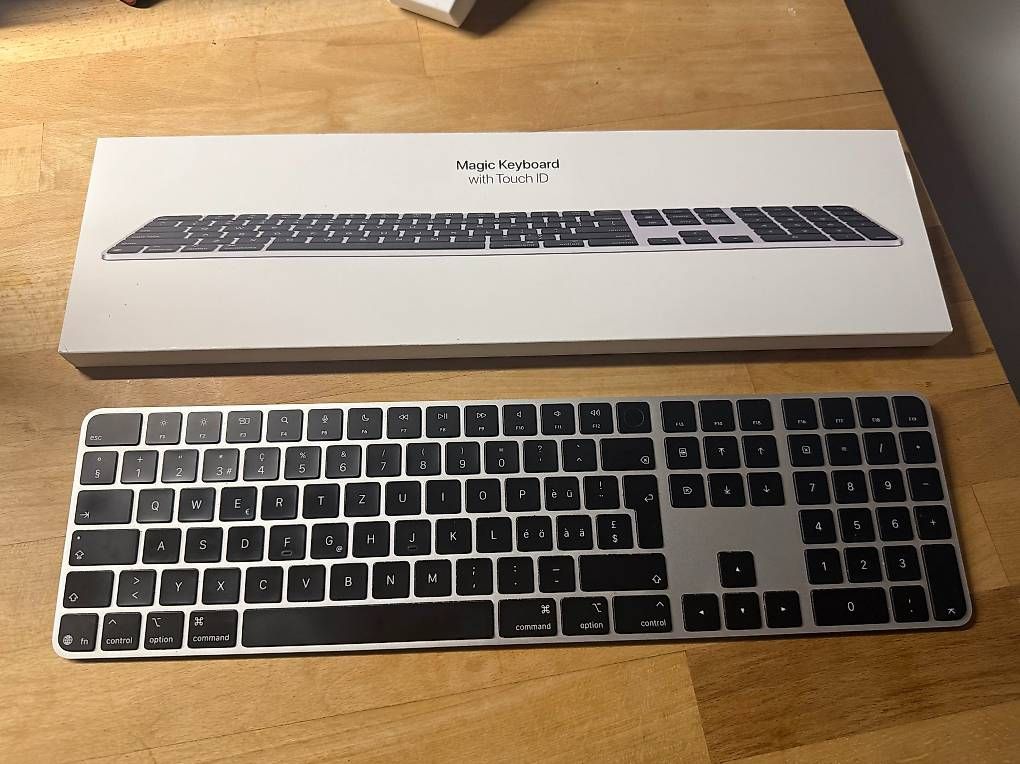 Tastaturen: Apple Magic Keyboard Touch ID, USB-C, schwarz, CH-Layout – Gebraucht aus Zürich von jow_mzy6