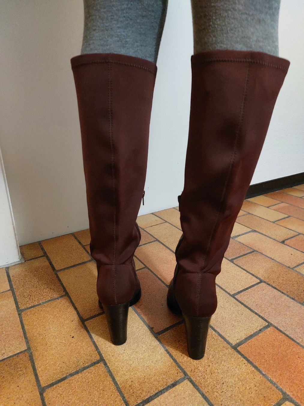 Scarpe da donna: Bordeaux Stiefel Gr. 39 Absatzschuhe Bata – Usato da Bern venduto da titaniumsnow 1