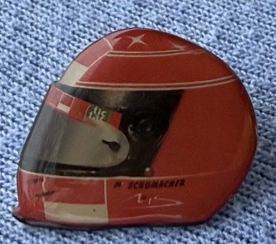 Ferrari Placchette & Badge: Ansteckpins Ferrari + Helm M.Schumacher – Usato da Schwadernau venduto da Spitz64 2