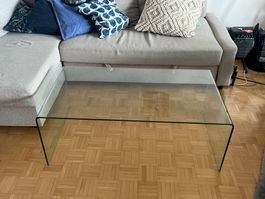 Designer Couchtisch aus Glas gebogen