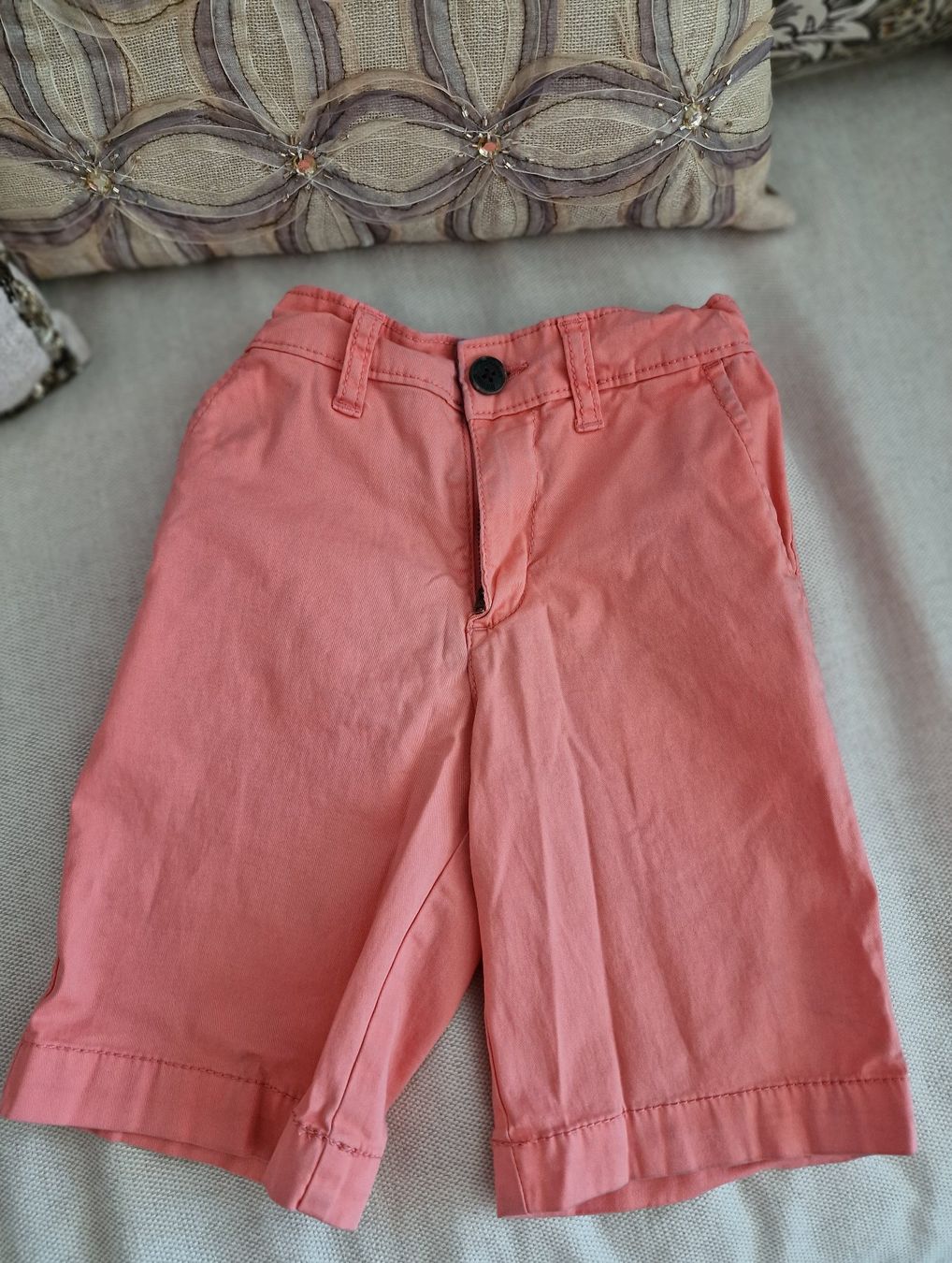 Oshkosh Hosen: Shorts von OshKosh Gr. 120 – Gebraucht aus Zürich von Pemberleys