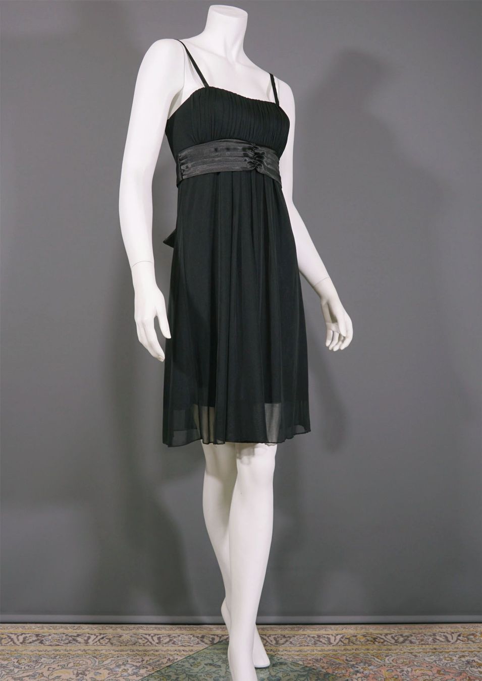 Vestiti: luftiges Mini-Cocktailkleid von Laura Scott – Usato da Meggen venduto da 1Class2Hand 2