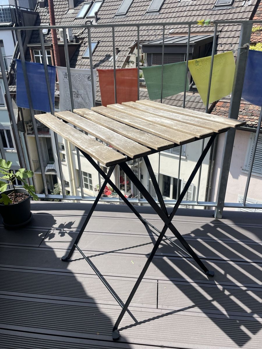 Tavoli: Tätnö Tisch - Balkon- und Bistrotisch – Usato da Zürich venduto da things4you2buy