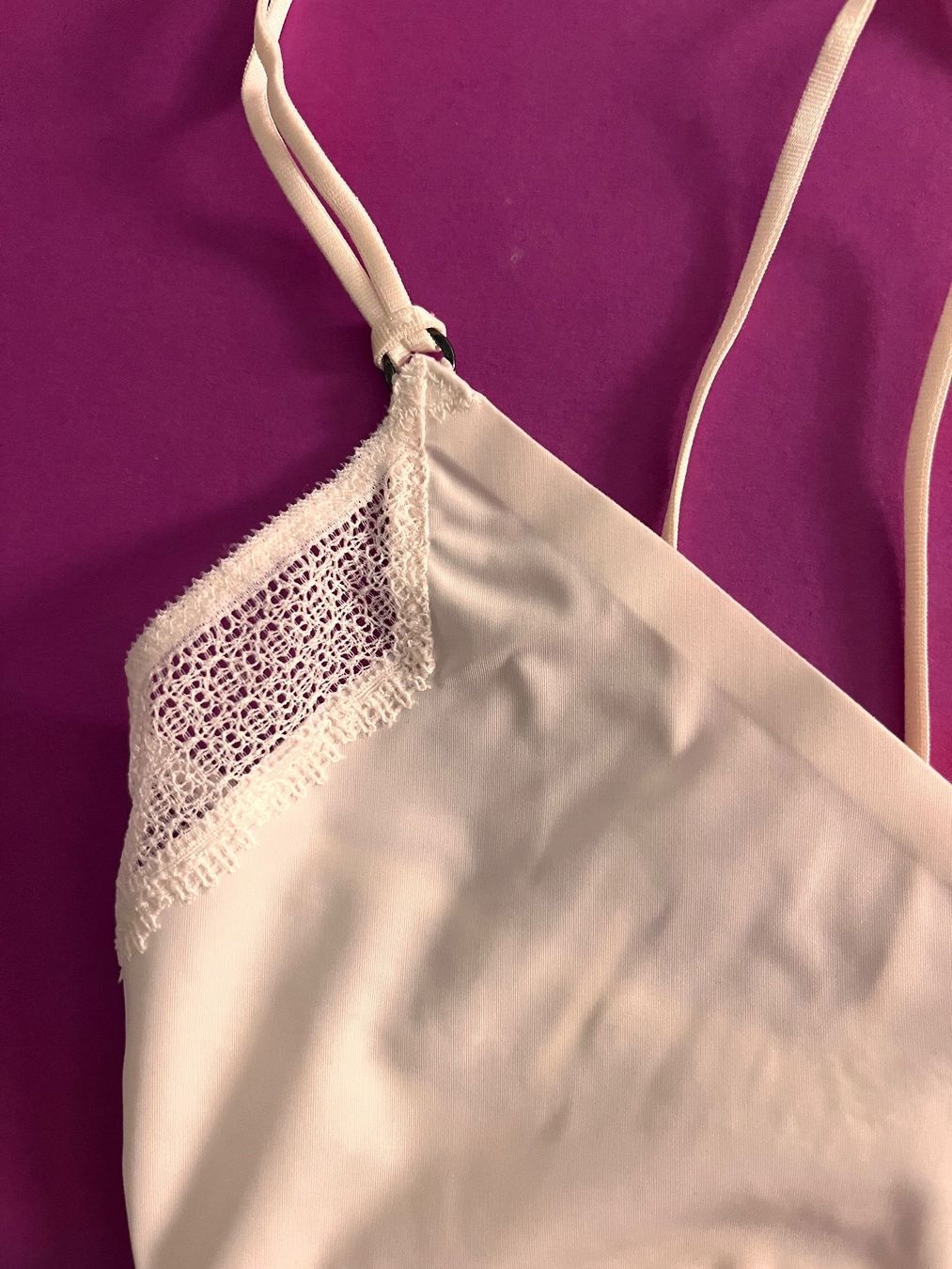 Sloggi Tops: SLOGGI, Top Silhouette, Grösse 36, Farbe Weiss – Neu und originalverpackt aus Rudolfstetten von gst_g7xl 2