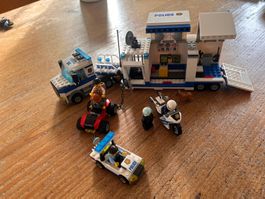 Lego City Einsatzzentrale 60139 + Polizei Auto 30352