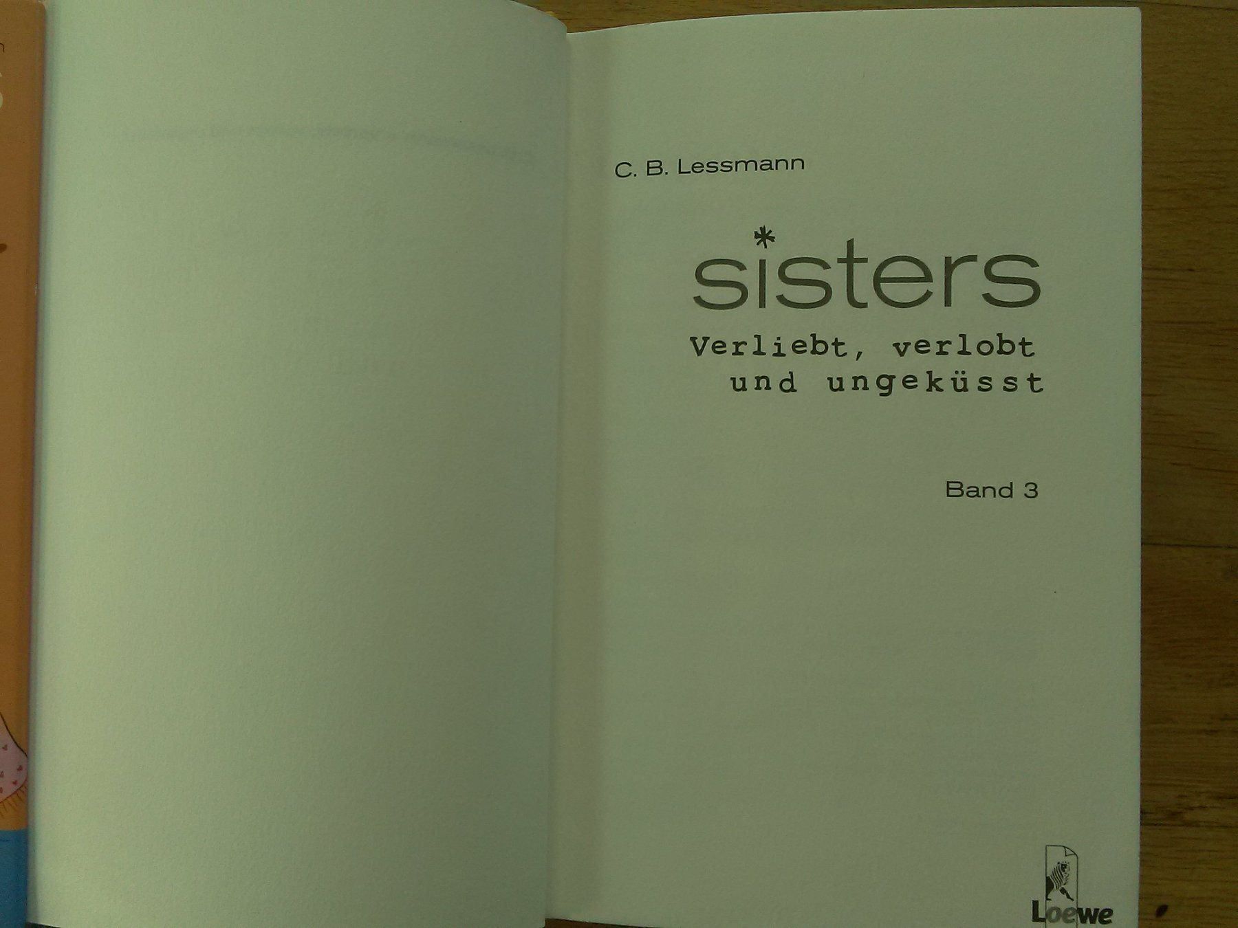 Libri: Sisters (Bände; 3 + 6 + 9) – Usato da St.Galllen venduto da elkaphone 3