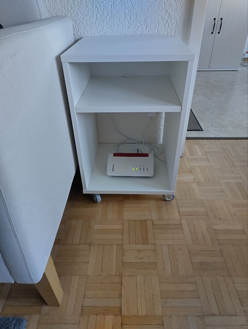 Ikea Comodini: IKEA Vihals - Ablagetisch – Usato da Zürich venduto da flo_p2j5