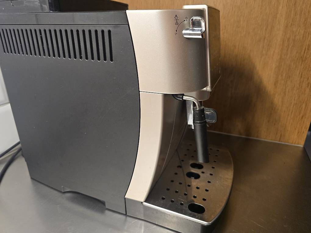 Kaffeemaschinen & Espressomaschinen: Kaffeemaschine De'Longhi  – Gebraucht aus Winterthur von Bianca.Haeberli 2