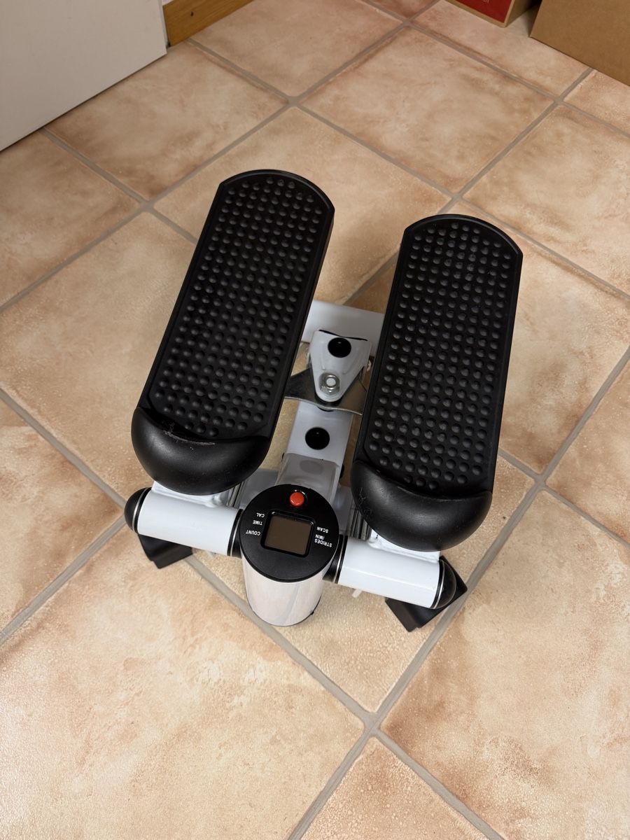 Hometrainer: Mini-Stepper – Gebraucht aus Oberglatt ZH von Lavii 1