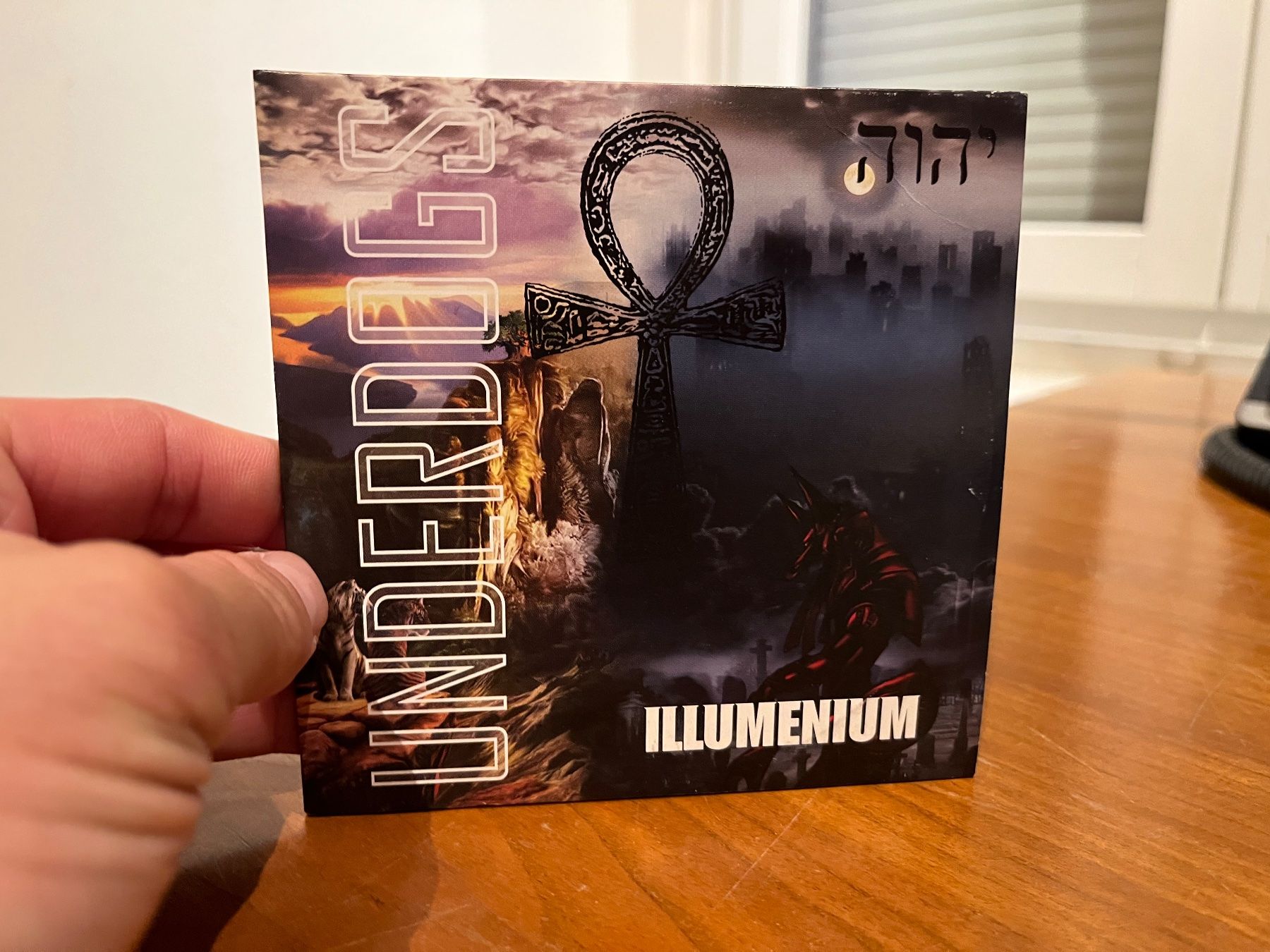 CD: Illumenium - Underdogs - HJ32A – Usato da Küsnacht ZH venduto da hardrock.earth