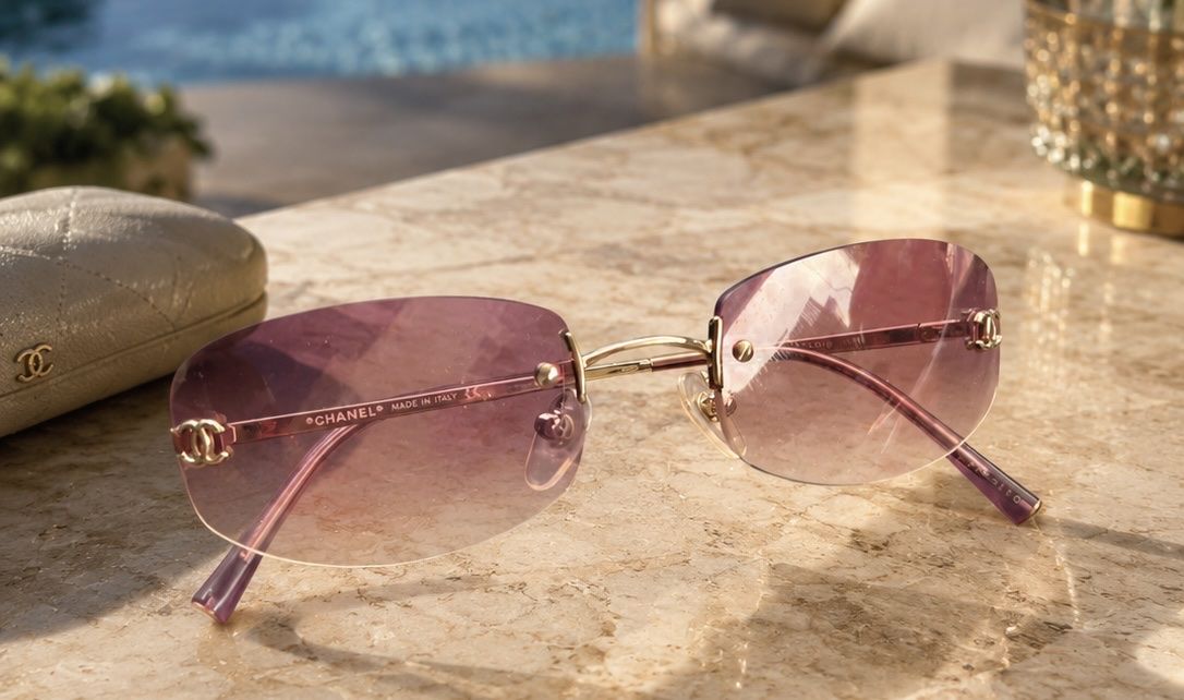 Chanel Occhiali & Lenti: CHANEL Vintage Y2K Sonnenbrille Randlos Rosa/Lila  – Usato da Dörflingen venduto da Raskan