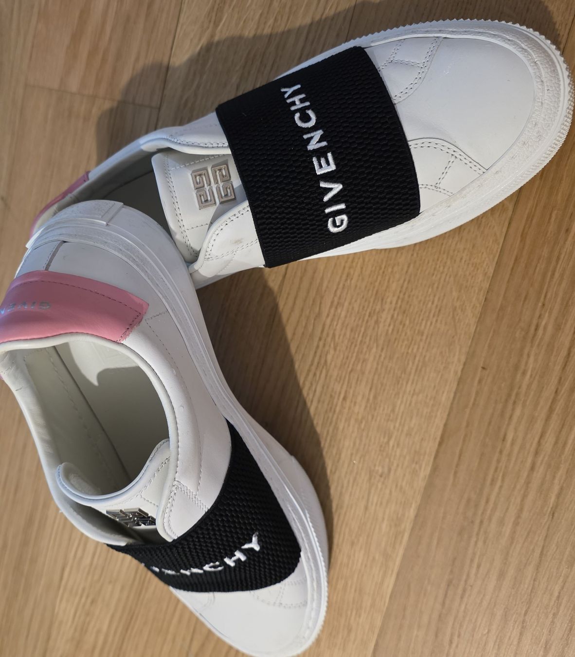 Givenchy Scarpe da donna: Givenchy Sneaker, Grösse 37, Top Zustand – Nuovo (secondo la descrizione) da Bassersdorf venduto da Sanjam_s