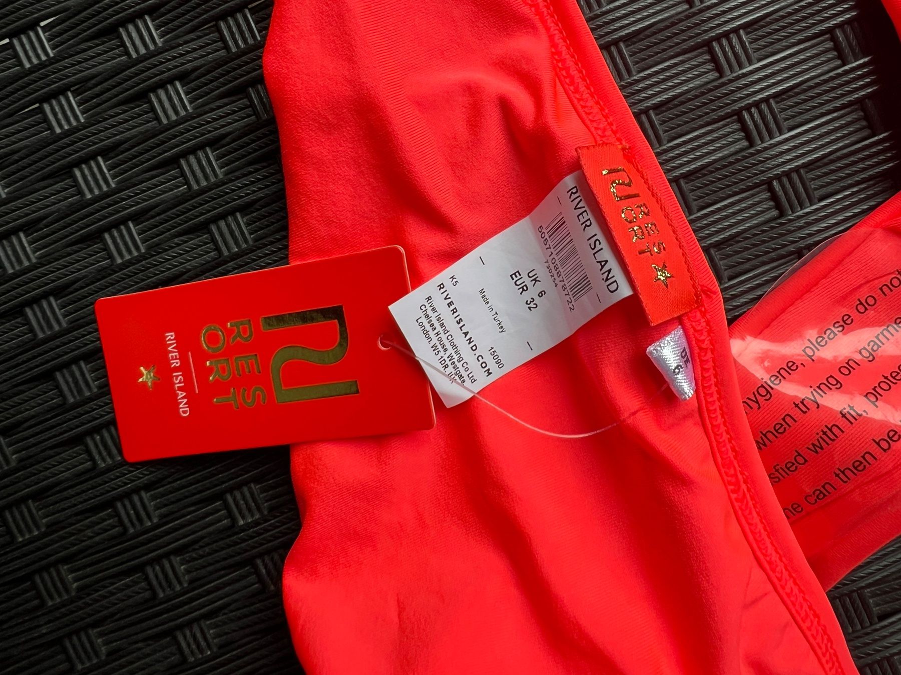 Costumi da bagno & Bikini: Neonpink Bikinihose Grösse S Neue – Nuovo e nell'imballaggio originale da Riehen venduto da edu_92w7 4