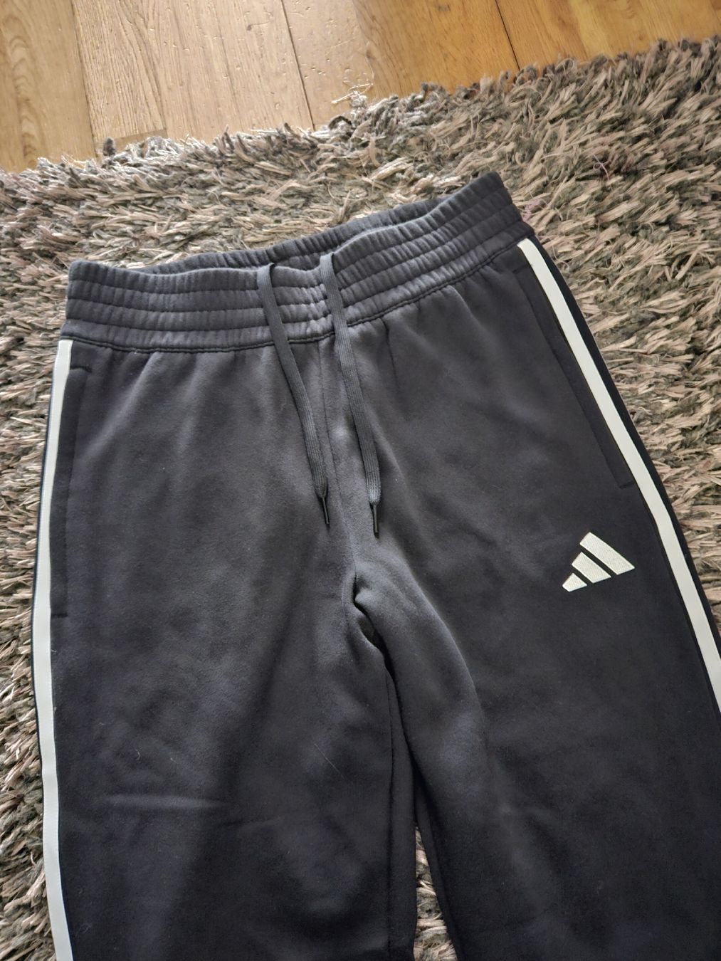 Adidas Pantaloni: Adidas Hose Tiro Gr.M – Nuovo (secondo la descrizione) da Emmenbrücke venduto da TopGato 1