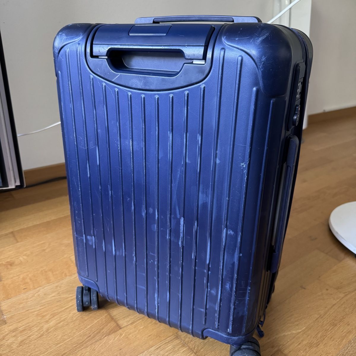 Rimowa Valigie: Rimowa Cabin Koffer – Usato da Zürich venduto da Chamanit2024 2